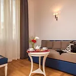 Floris Отель