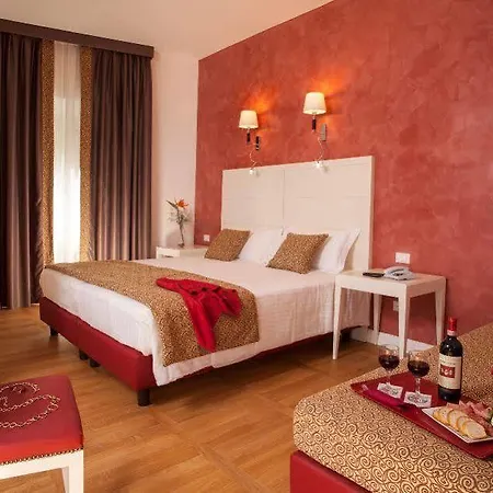 Floris Hotel 3*