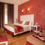 Floris Hotel 3*